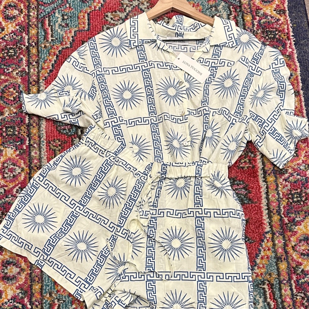 Luna Tuccini White and Blue Geometric Shirt and Shorts Set